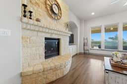 Large groups / Reunions-Pool, Hot Tub, 3 King Beds