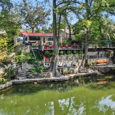 Guadalupe Riverhouse with Kayaks + Paddleboards