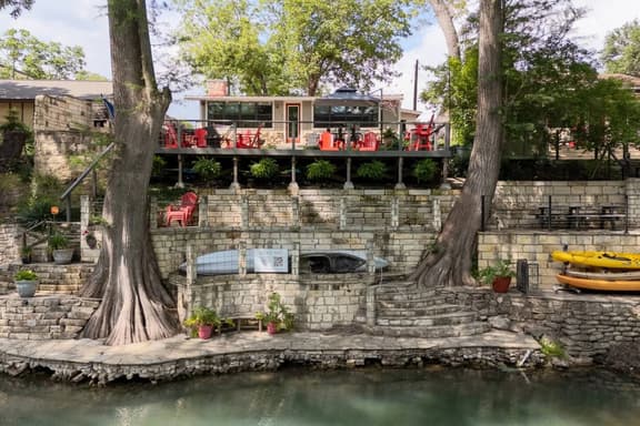 Sleeps 14 on the River! Free Kayaks -by Whitewater