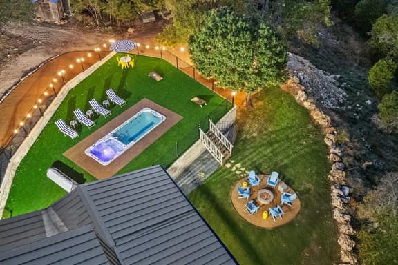 3 Kings! Hot Tub/Pool-Fire Pit-GameRm GYM+ PickleB